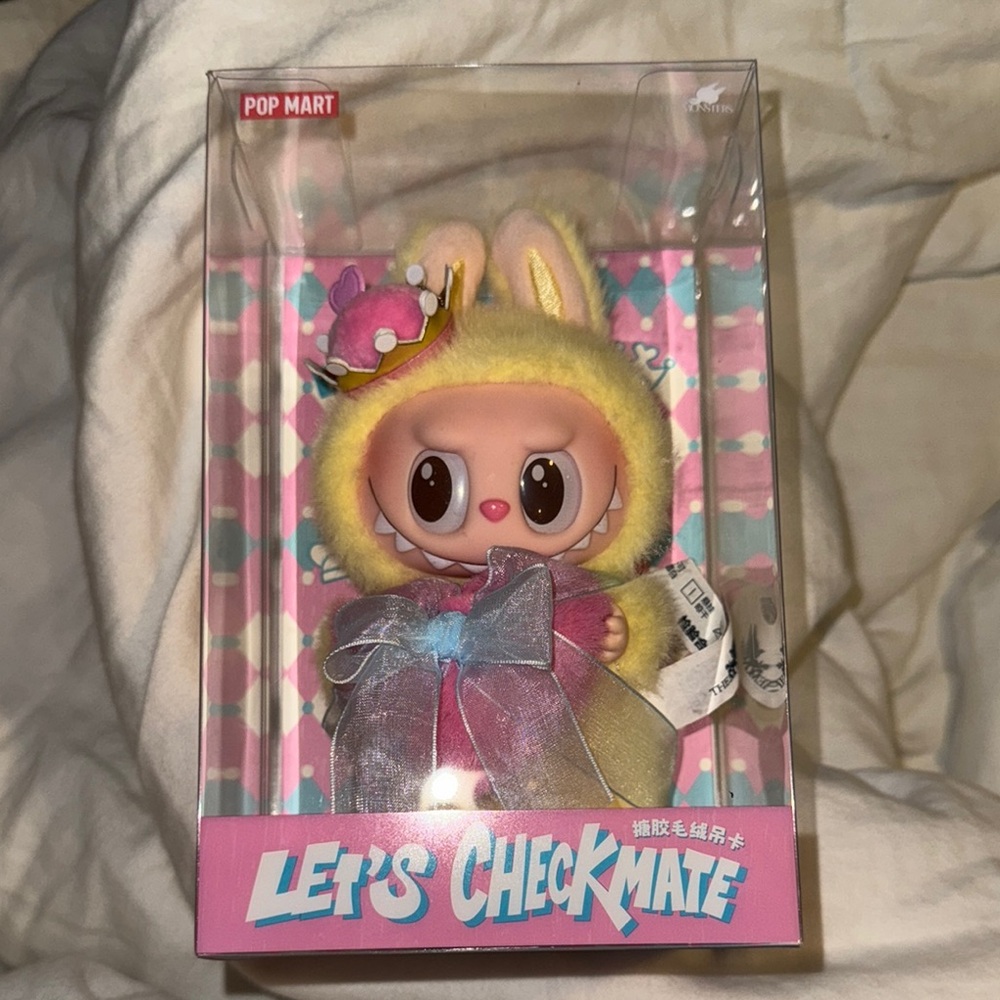 LABUBU POP MART CHECKMATE - Picture 2 of 12